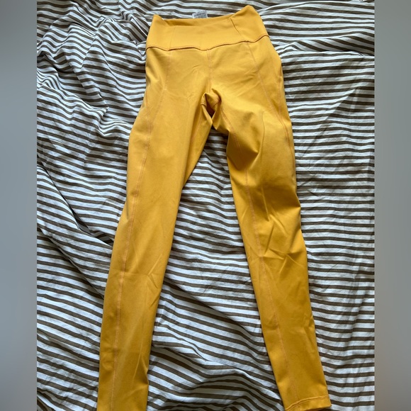 Girlfriend Collective Leggings - Picture 2 of 3